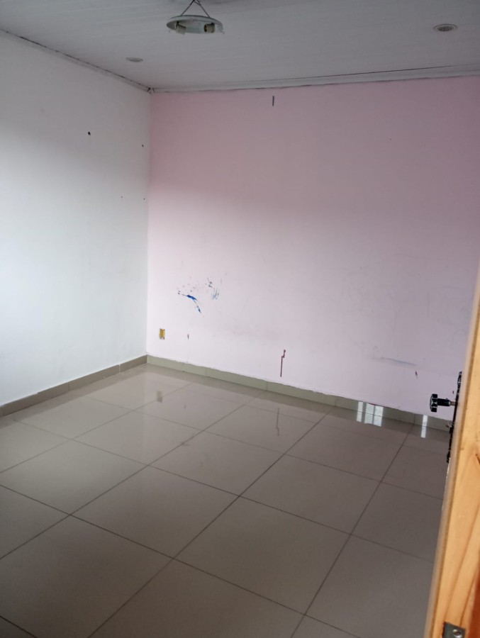 Casa à venda com 4 quartos, 2 banheiros e 1 vaga no ITAIM PAULISTA, São Paulo (SP) — foto 13 de 14
